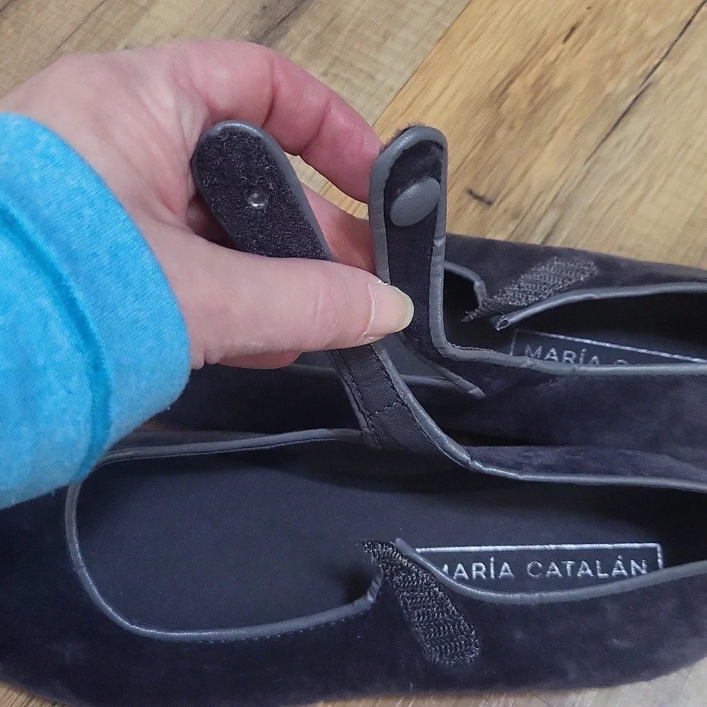 MARIA CATALAN Gray Velvet Merceditas Mary Jane Shoe Made in Spain Size 36
